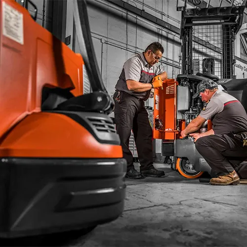 تعمیر و نگهداری لیفتراک